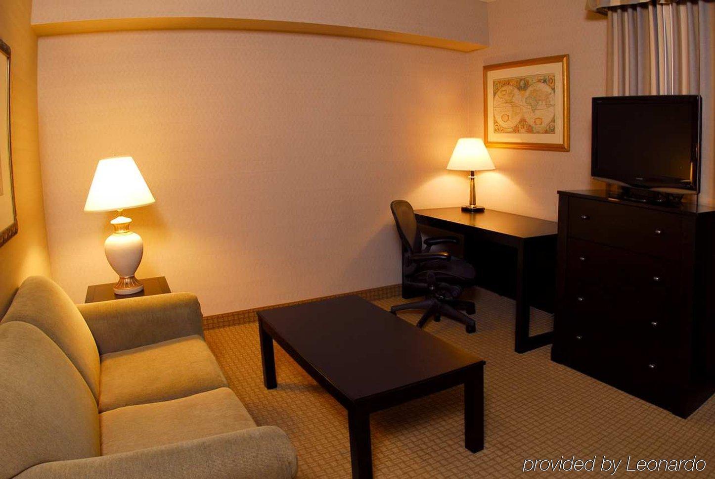 ดับเบิ้ลทรีบายฮิลตันโฮเต็ลชิคาโก วูดเดลเอลค์โกรฟ Hotel Wood Dale ห้อง รูปภาพ